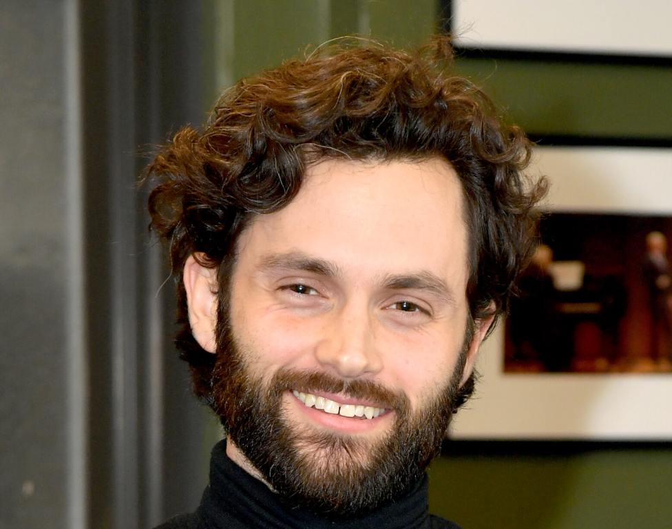 penn-badgley-calls-out-netflix-for-glorifying-serial-killers